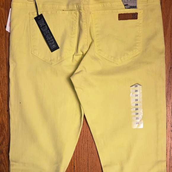 JOE'S JEANS - NEW W/TAGS BRIGHT RICH YELLOW STRETCH SKINNY (SIZE 28 10) - Picture 4 of 4